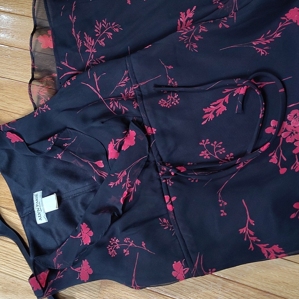 CLOSET CLOSE OUT SALE Vintage Floral Dress (11/12)